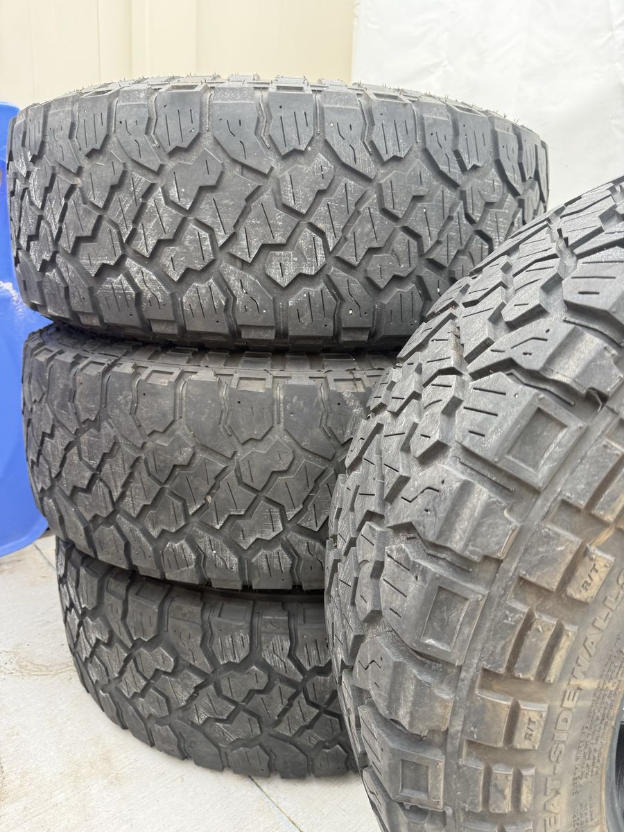 265 65 R16 (4 tires)