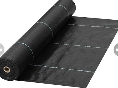 Weed barrier 5’x200’