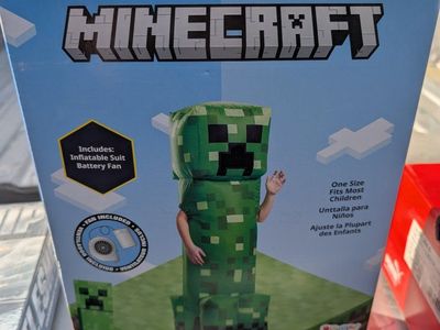 30 obo
Minecraft Inflatables Child Creeper Costume - One Size Fits Most with Battery Fan