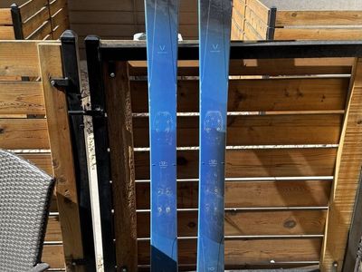 Blizzard Rustler 10 Skis - 188cm mounted twice