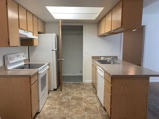 2 Bed 2 Bath Apartment