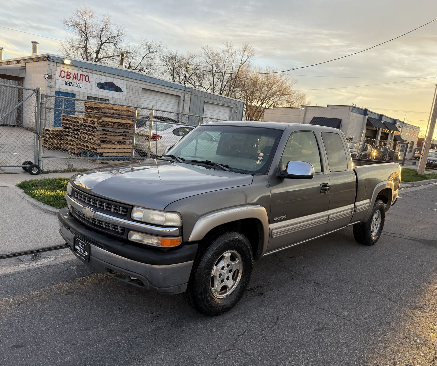 2000 Chevrolet Silverado 1500 LS