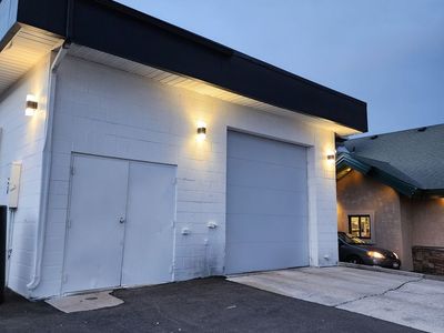 Car detail shop for rent