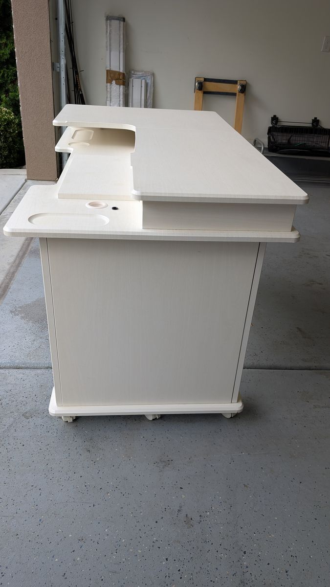 Main image 4