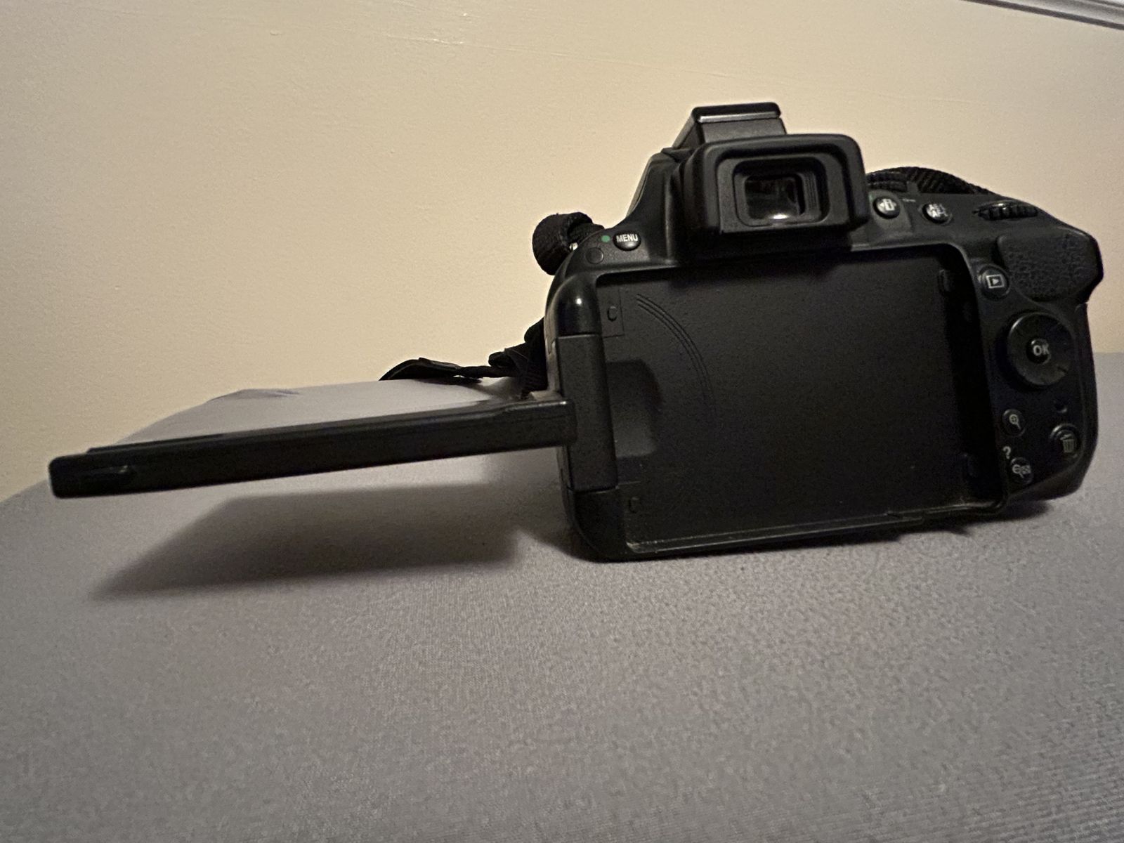 Main image 4