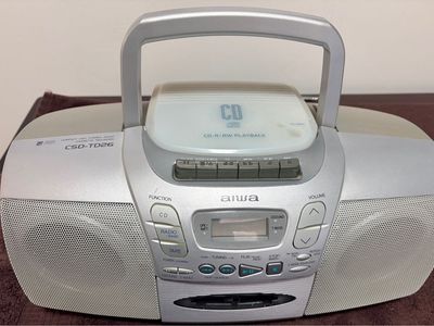 Aiwa AM/FM Radio CD Cassette Player