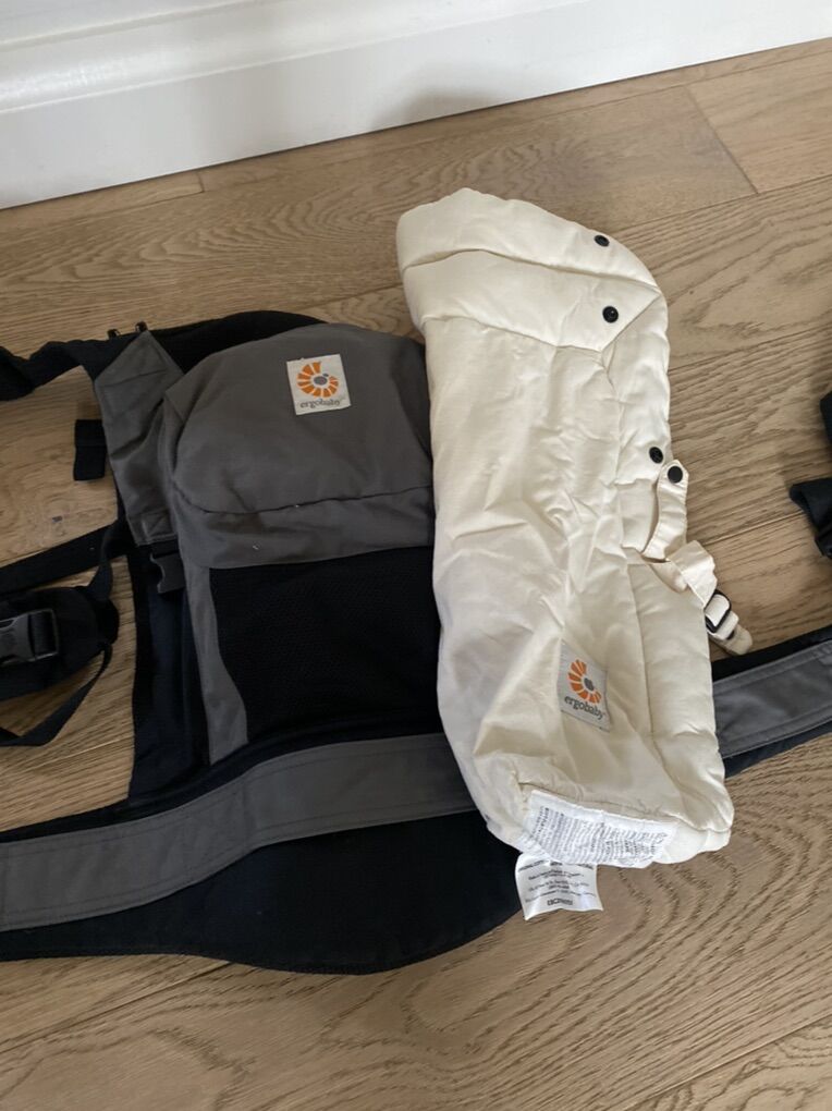 Ergobaby Carrier