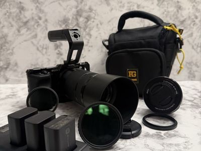 Sony ZV E10 + Lenses, Smallrig accessories, and filters
