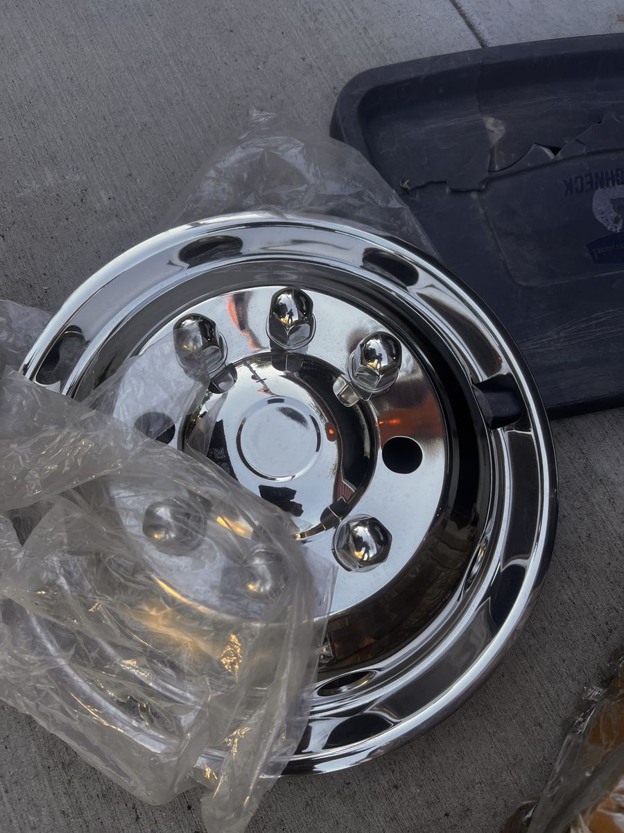 Set (4) Ford Dually Wheel covers