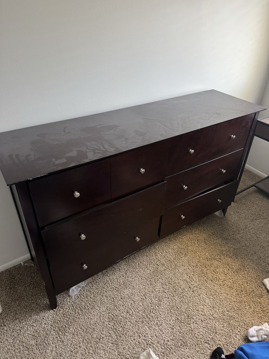 Dark Wood Dresser with 6 Drawers - Spacious Storage
