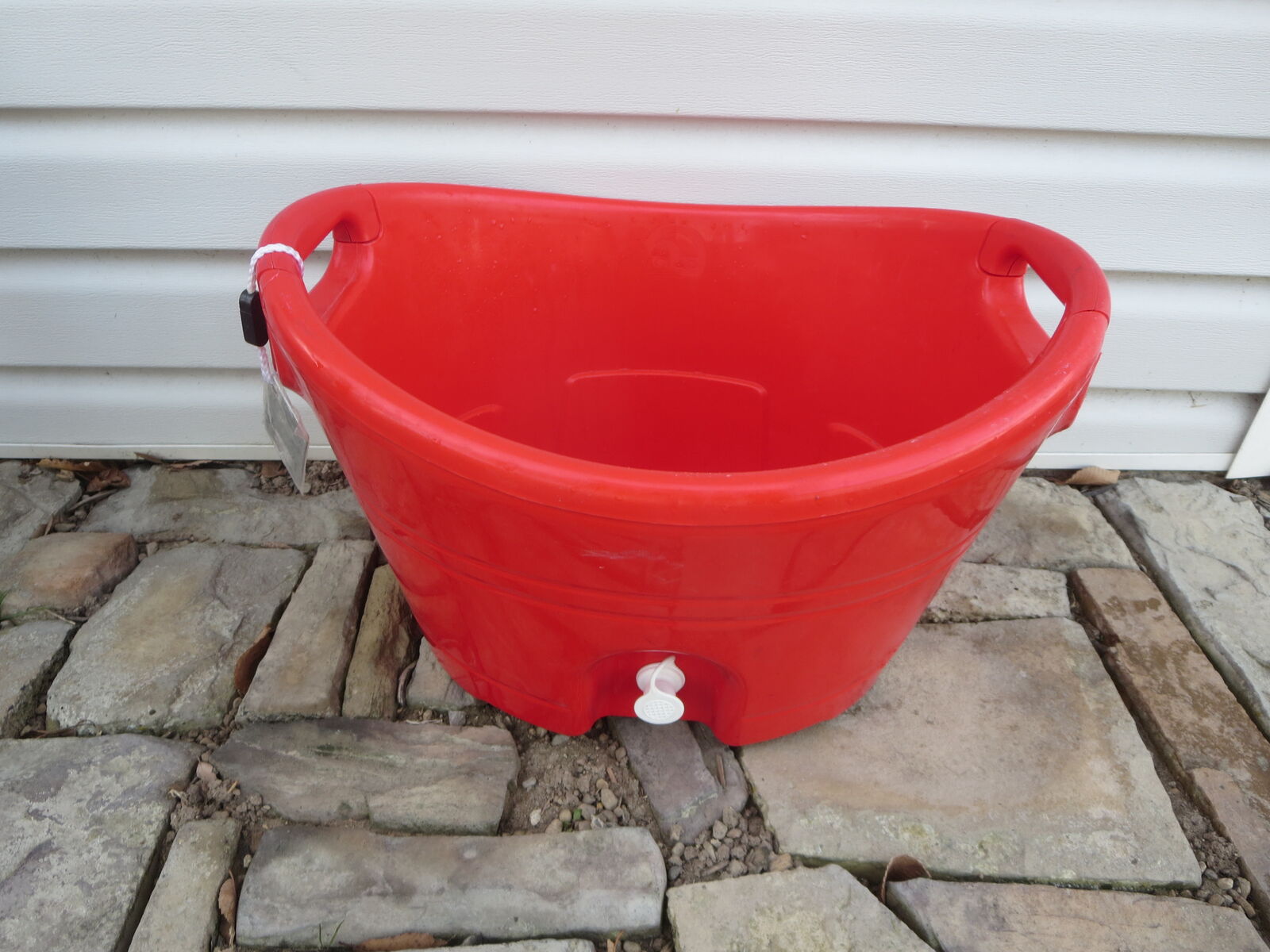 Igloo 20 Quart party bucket  with Igloo bottle opener