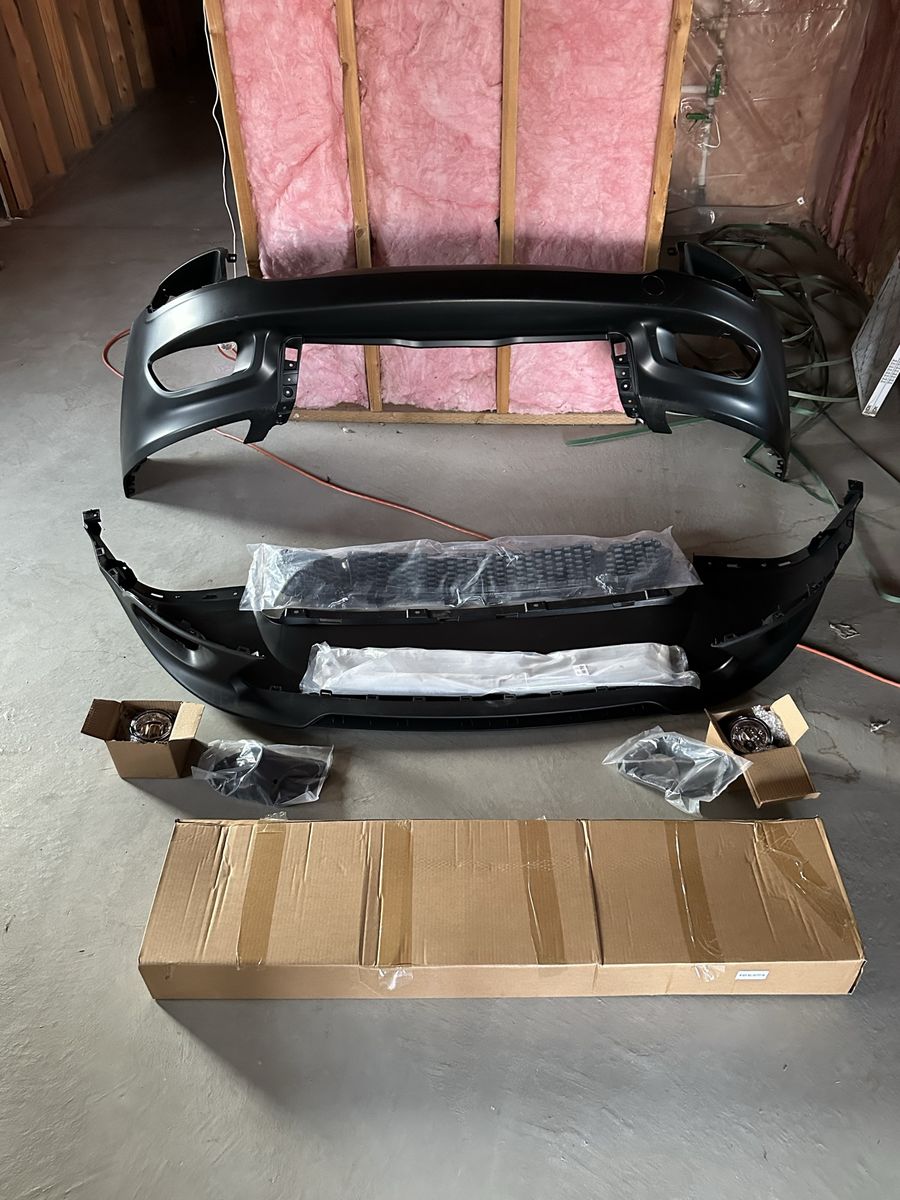 2014-2018 Jeep grand Cherokee front bumper kit black color