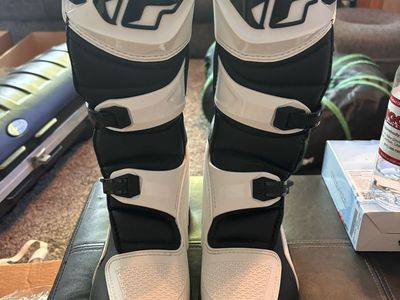 Fly Racing Maverik MX Dirt Bike Boots - White/Black, Men's Size 9 new