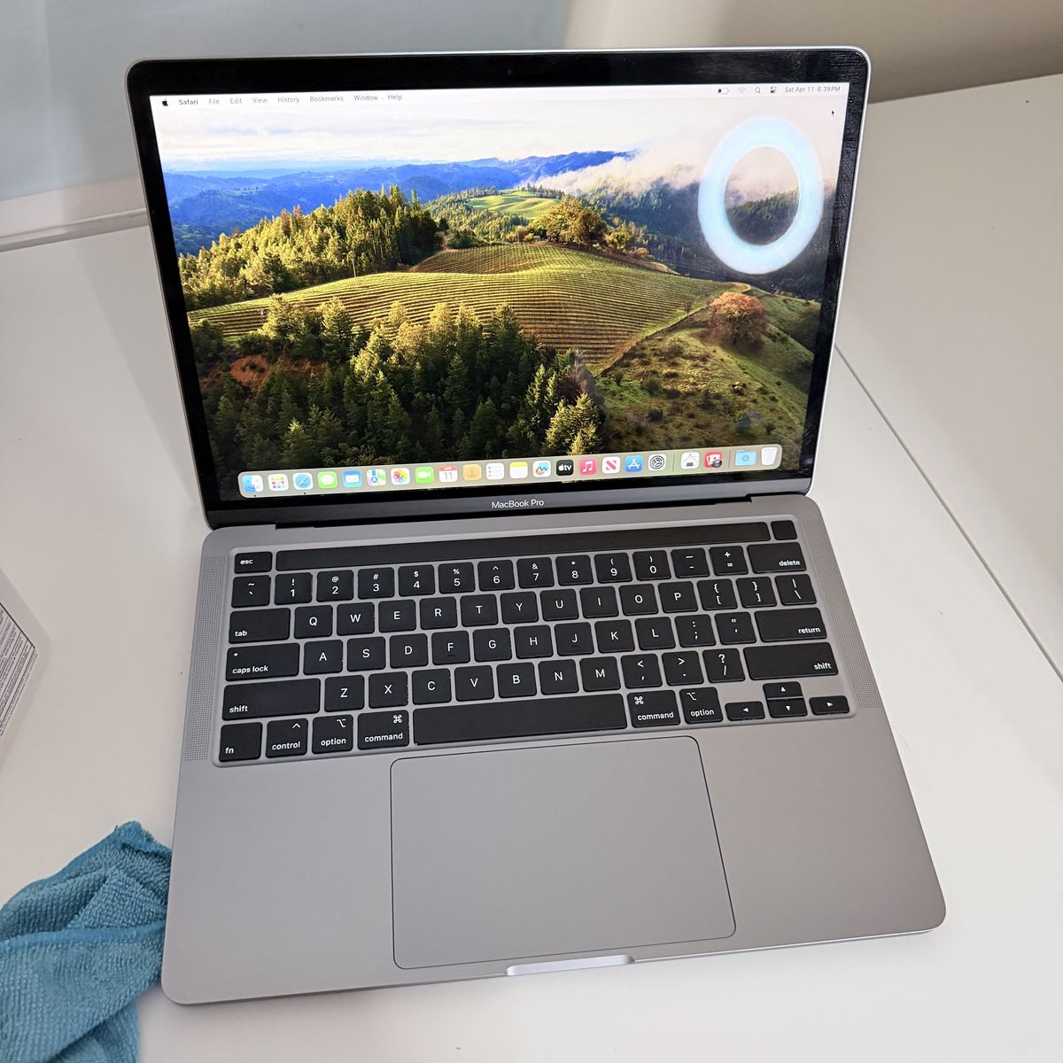 Macbook Pro 2020 13 Inch Like New 256GB Storage