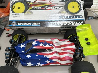 B74.2D RC10 4wd Track ready