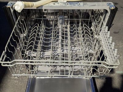 Bosch SHE4AP06UC/06 24" Built-in Dishwasher - Black Finish, Quiet Operation