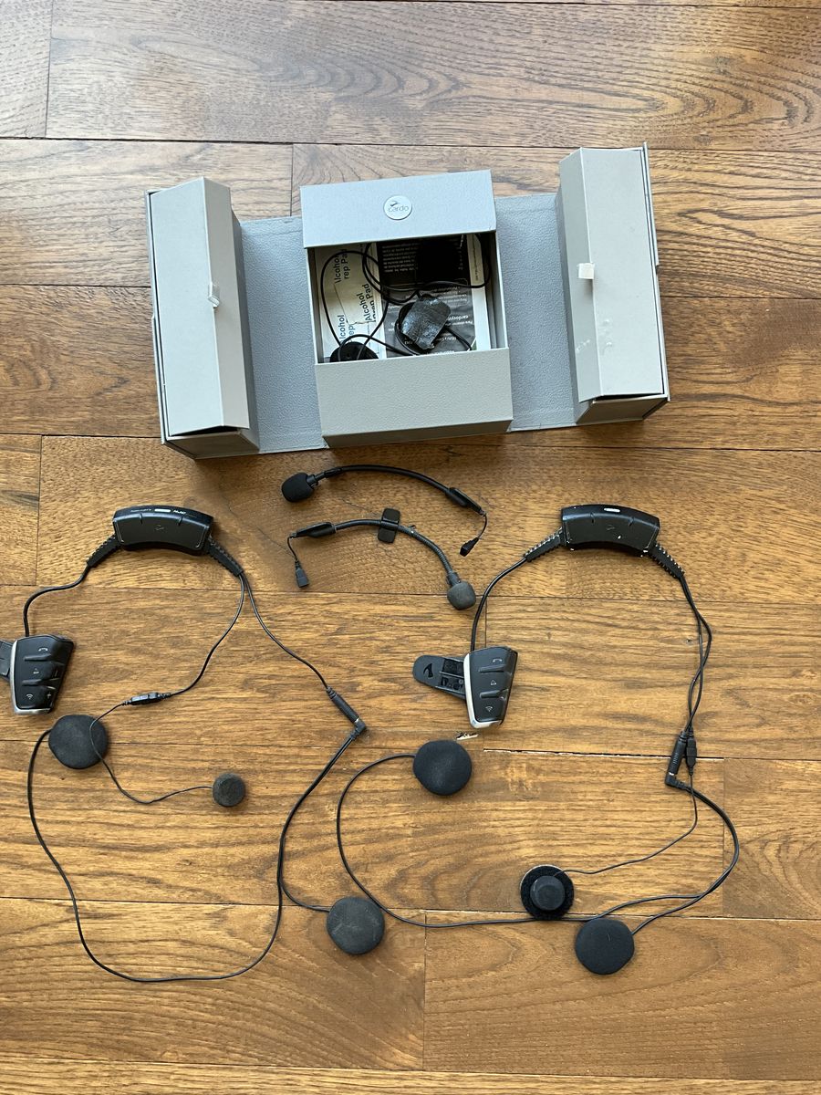 Cardo Duel PACKTALK SlimJBL Bluetooth Communications Sysytem