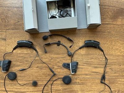 Cardo Duel PACKTALK SlimJBL Bluetooth Communications Sysytem