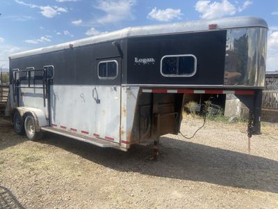 ‘1992 Logan 4horse