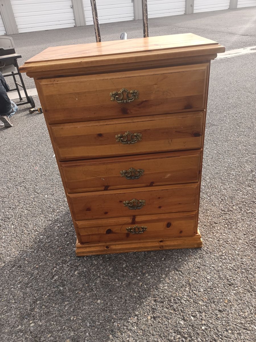 Wood Dresser  5 Drawer