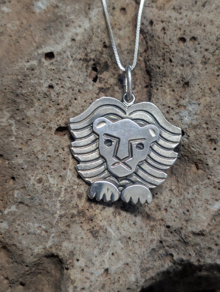 Lion pendant