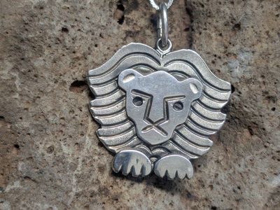 Lion pendant