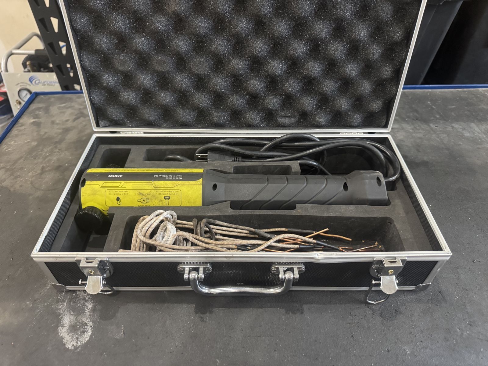 Handheld Induction Heater Kit with Case and Coils