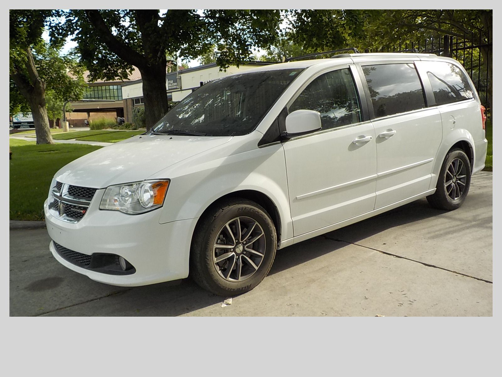 2017 DODGE GRAND CARAVAN SXT