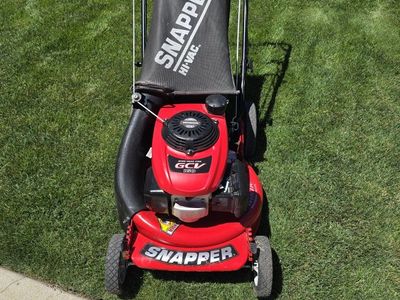 Snapper Hi-Vac Lawn Mower with Honda GCV 160 Engine