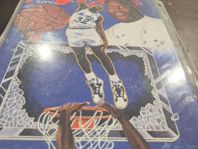 Beckett Focus On Basketball Magazine May 1993 Shaq Cover Issue #4 Card Collector's Guide