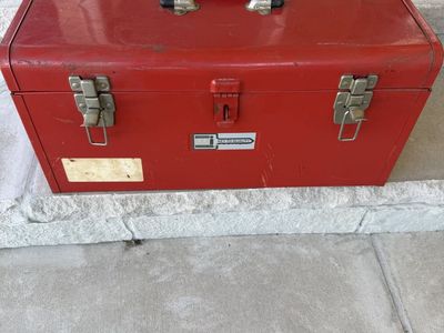 Vintage Red Metal Tool Box with Removable Tray - Durable Storage Chest for Tools & Hardware