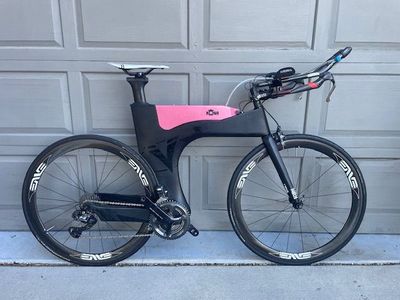 Ventum One w/ ENVE's (56cm)