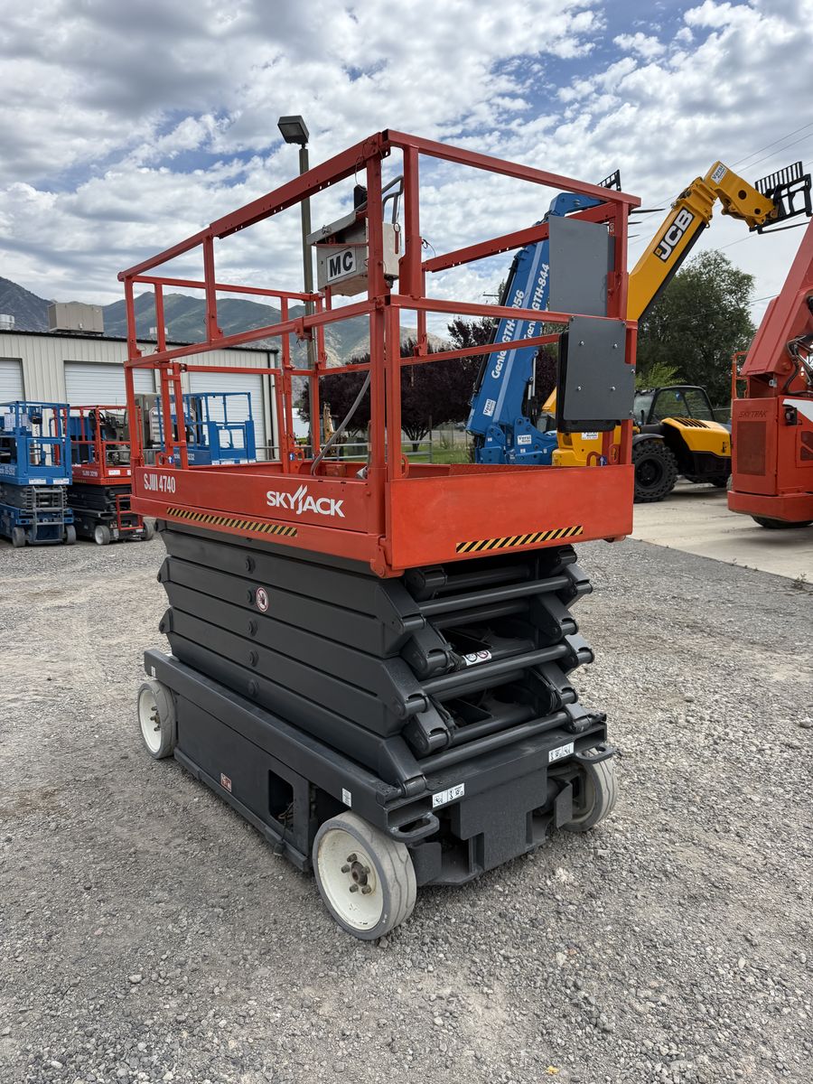 2017 Skyjack SJ 4740 Scissor Lift | 255 Hours | Warranty | ID 1360
