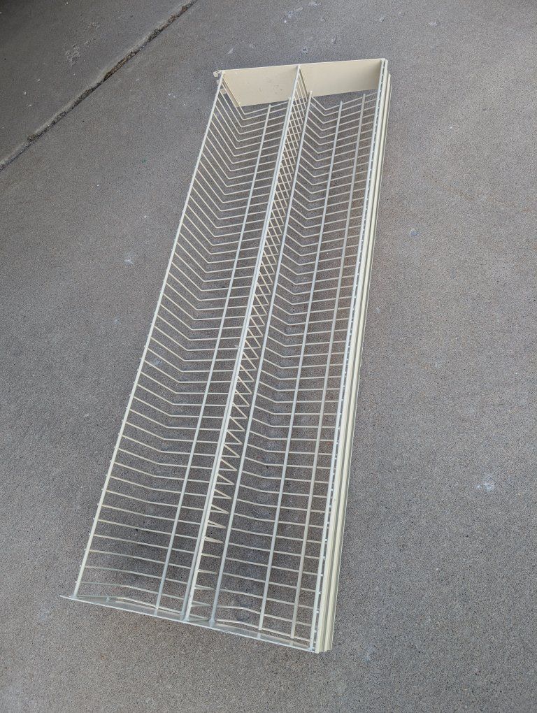 Retail Gondola 2 tier bin. 4'x14½" deep.