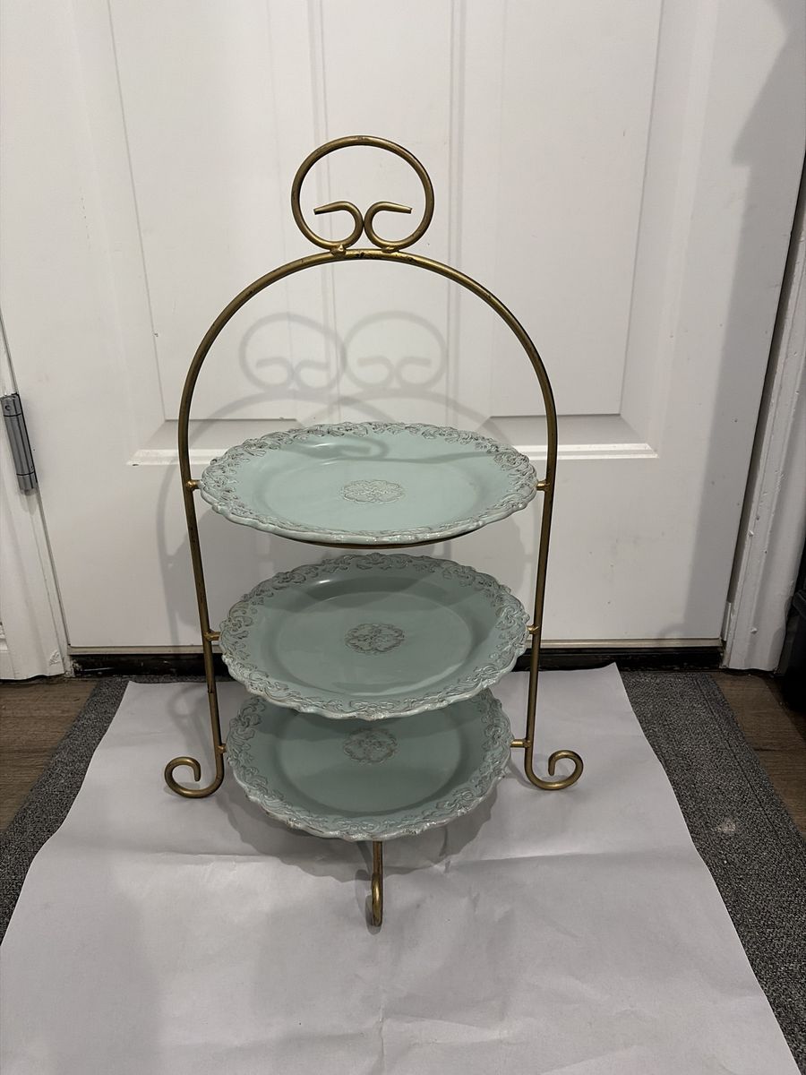 Blue Plates Shabby Chic 3 Tier Desert Stand