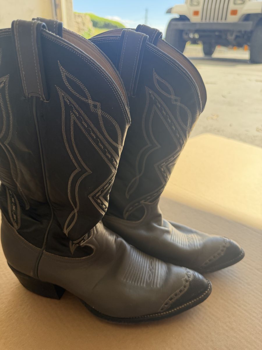 Tony Lama Cowboy Boots