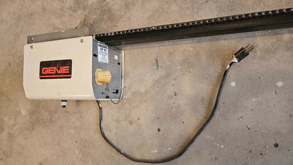 Genie SP99 Garage Door Opener