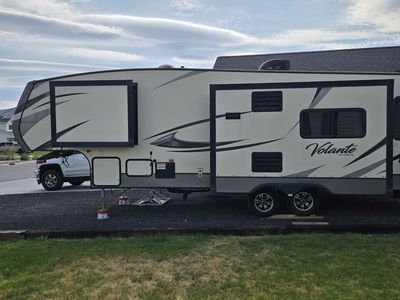 2017 28 foot volante crossroads