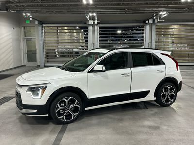 2025 Kia Niro SX Touring
