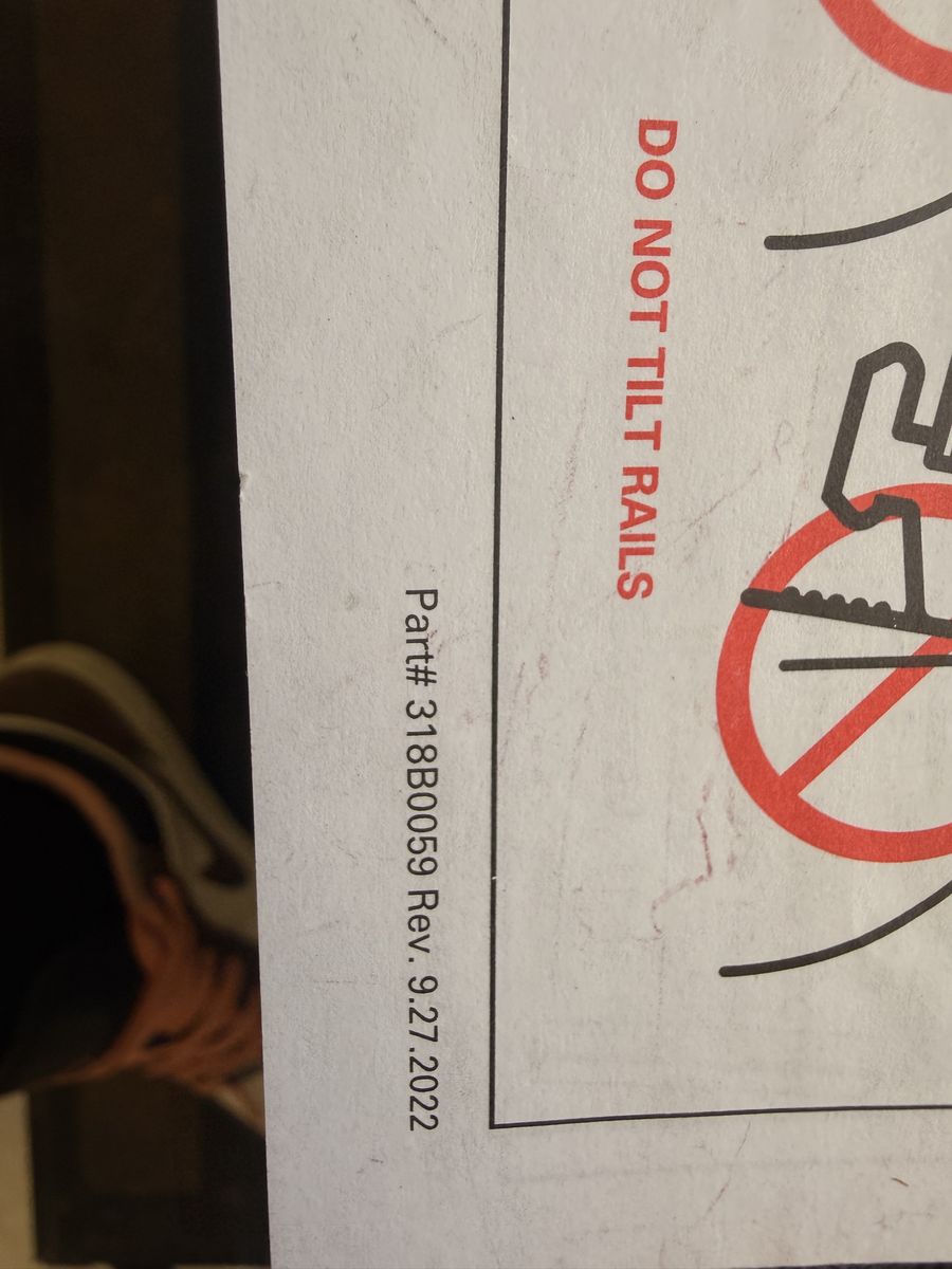 OEM Chevy/GM folding Tonneau Cover 6.5 Foot Bed