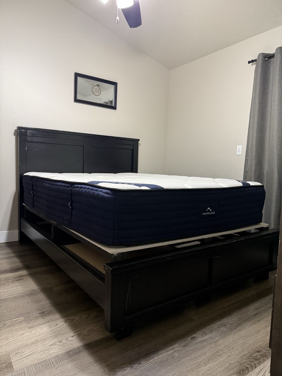 DreamCloud Queen Mattress & Black Wood Bed Frame with Headboard - Used