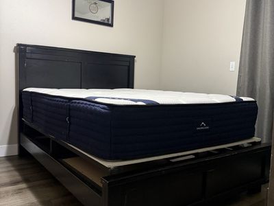 DreamCloud Queen Mattress & Black Wood Bed Frame with Headboard - Used