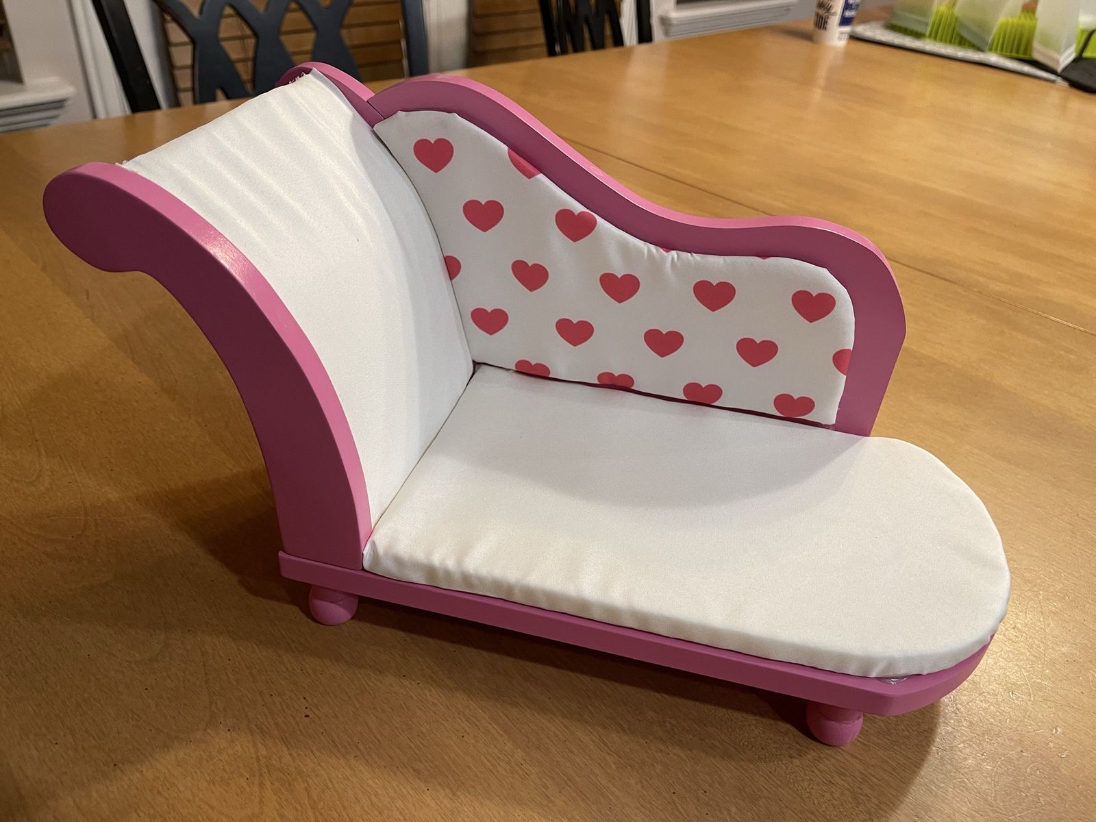 Doll Chaise Lounge Pink with Heart and White Cushions - Excellent Condition Doll Furniture