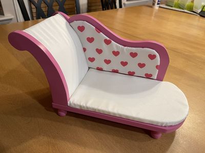 Doll Chaise Lounge Pink with Heart and White Cushions - Excellent Condition Doll Furniture