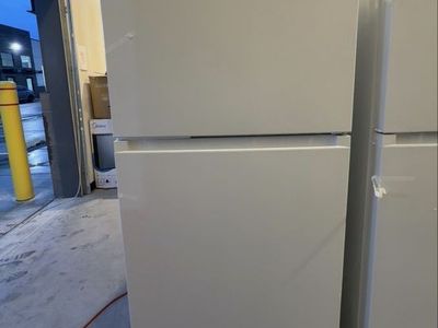 New Open Box Midea 20.5 cu. ft. Garage Ready Top-Mount Refrigerator