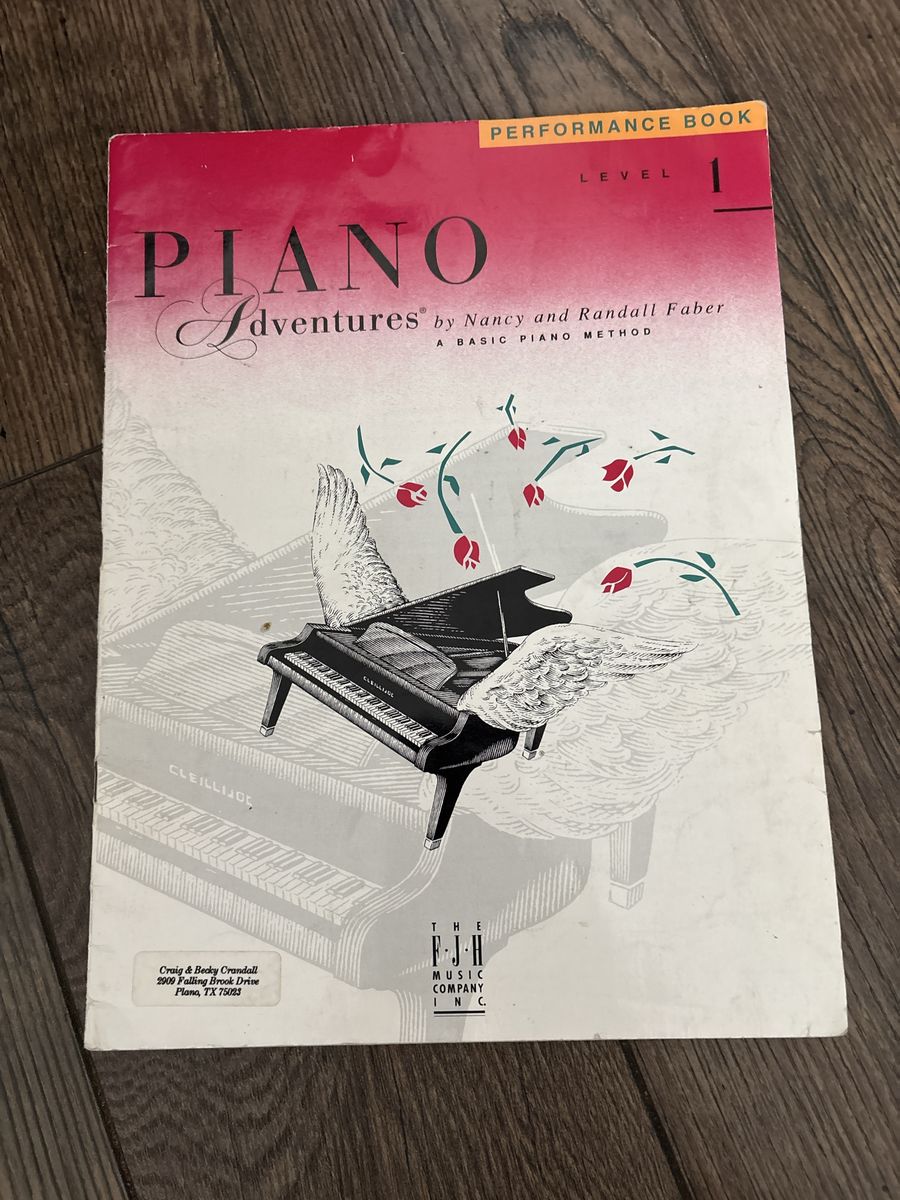 Piano Adventures by Faber Level 1 Performance Book - A Basic Piano Method