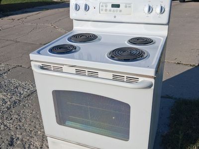 Free GE Electric Stove