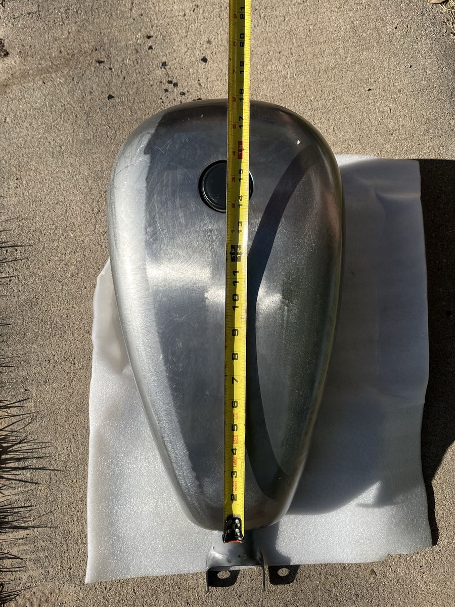 Motorcycle gas tank