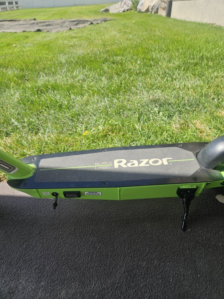 Razor Black Label E90 Electric Scooter - Green, Kick-Start Motor, 10 MPH
