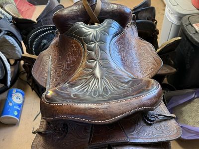 Saddle